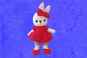 coniglietta con vestito rosso